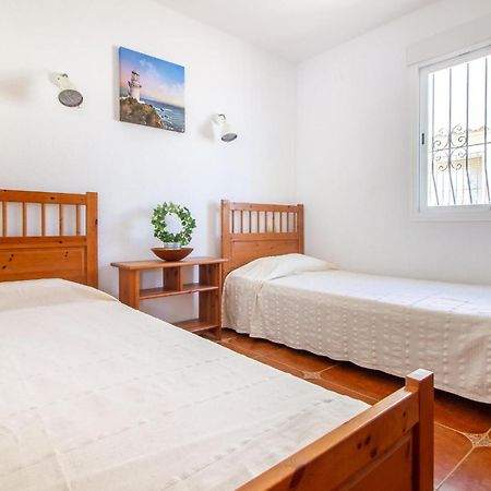 Nice Apartment In Cumbre Del Sol With Wifi Buitenkant foto