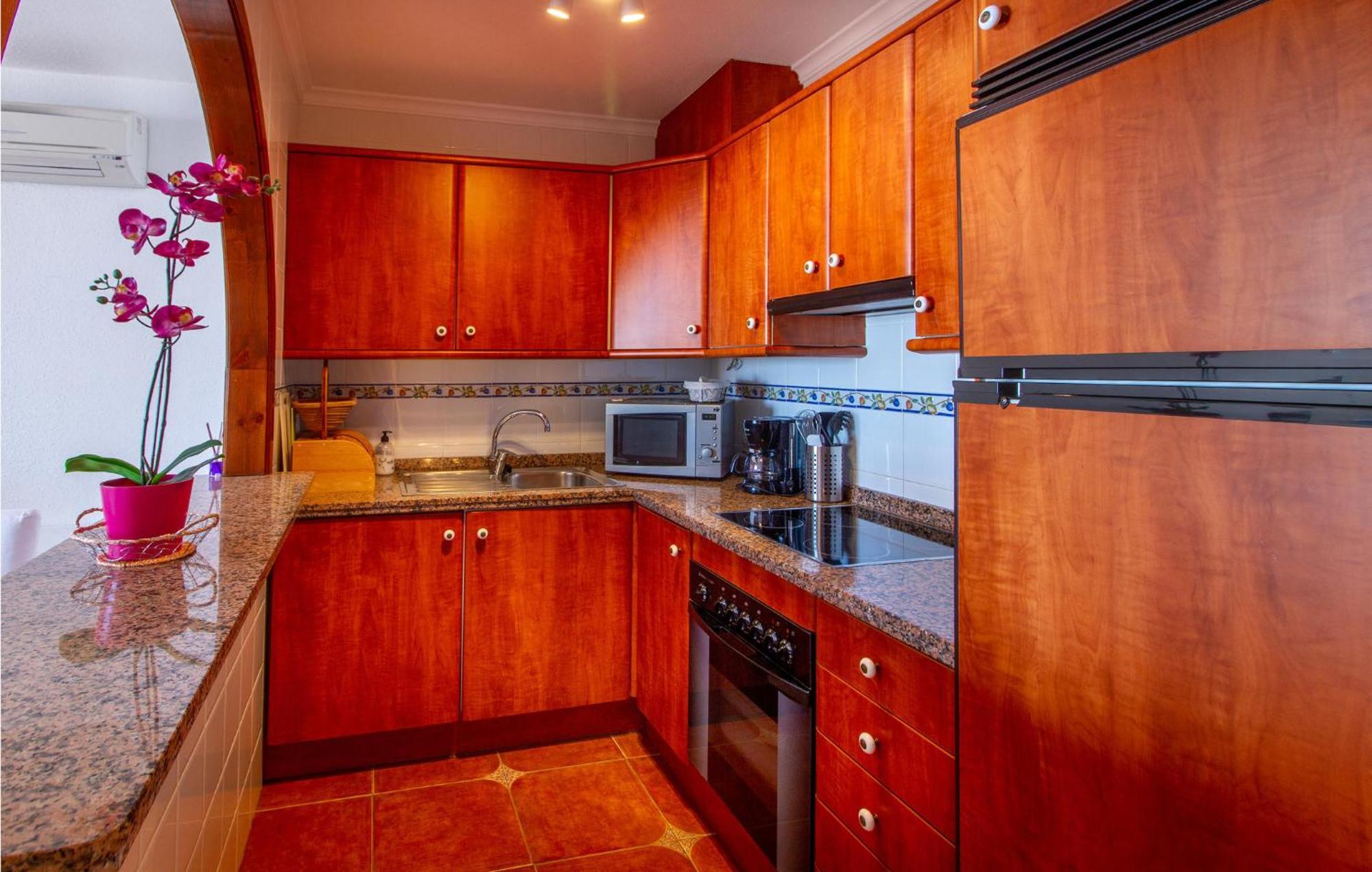 Nice Apartment In Cumbre Del Sol With Wifi Buitenkant foto